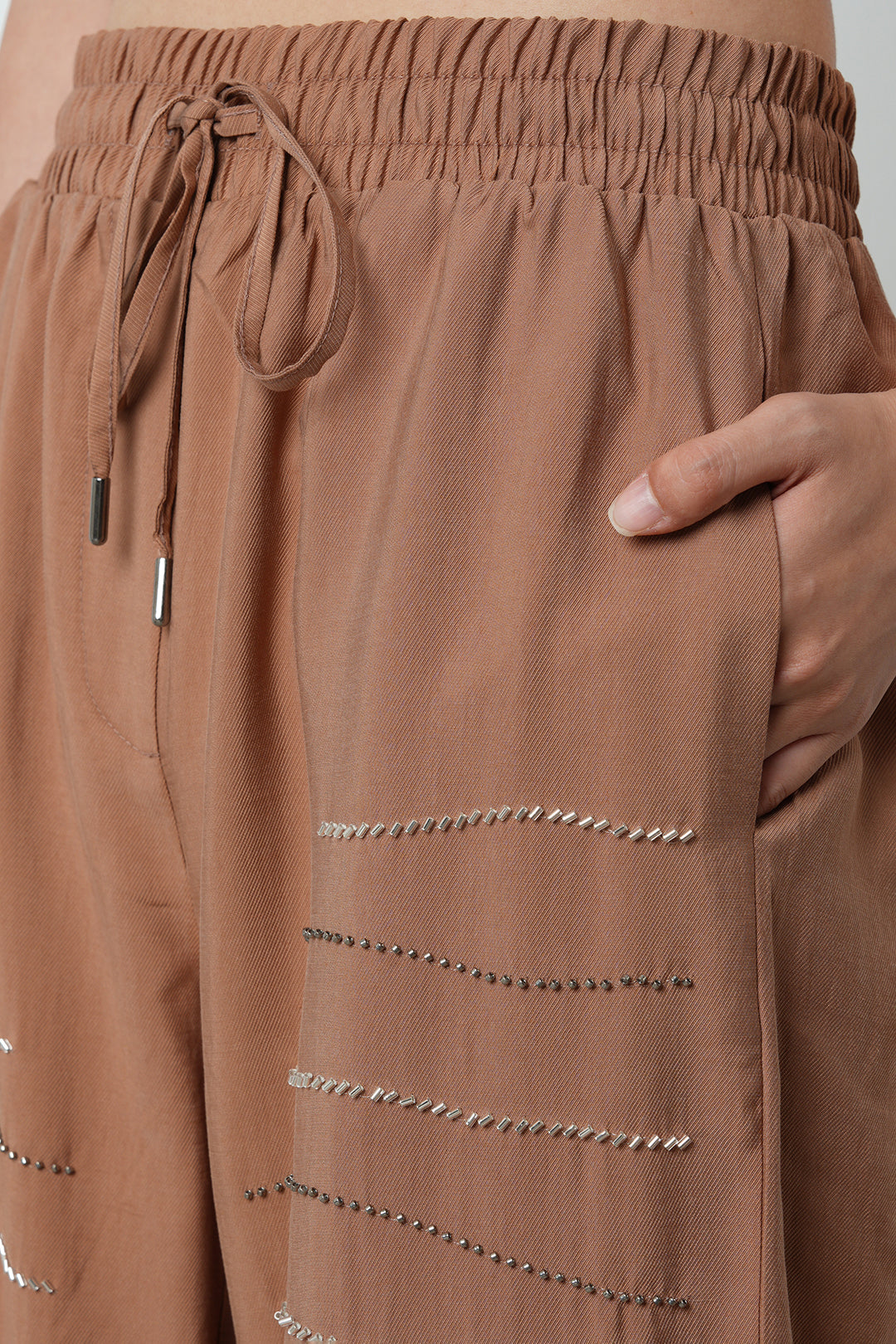 Taş detaylı beli lastikli bol paça kadın pantolon – toptan kadın giyim