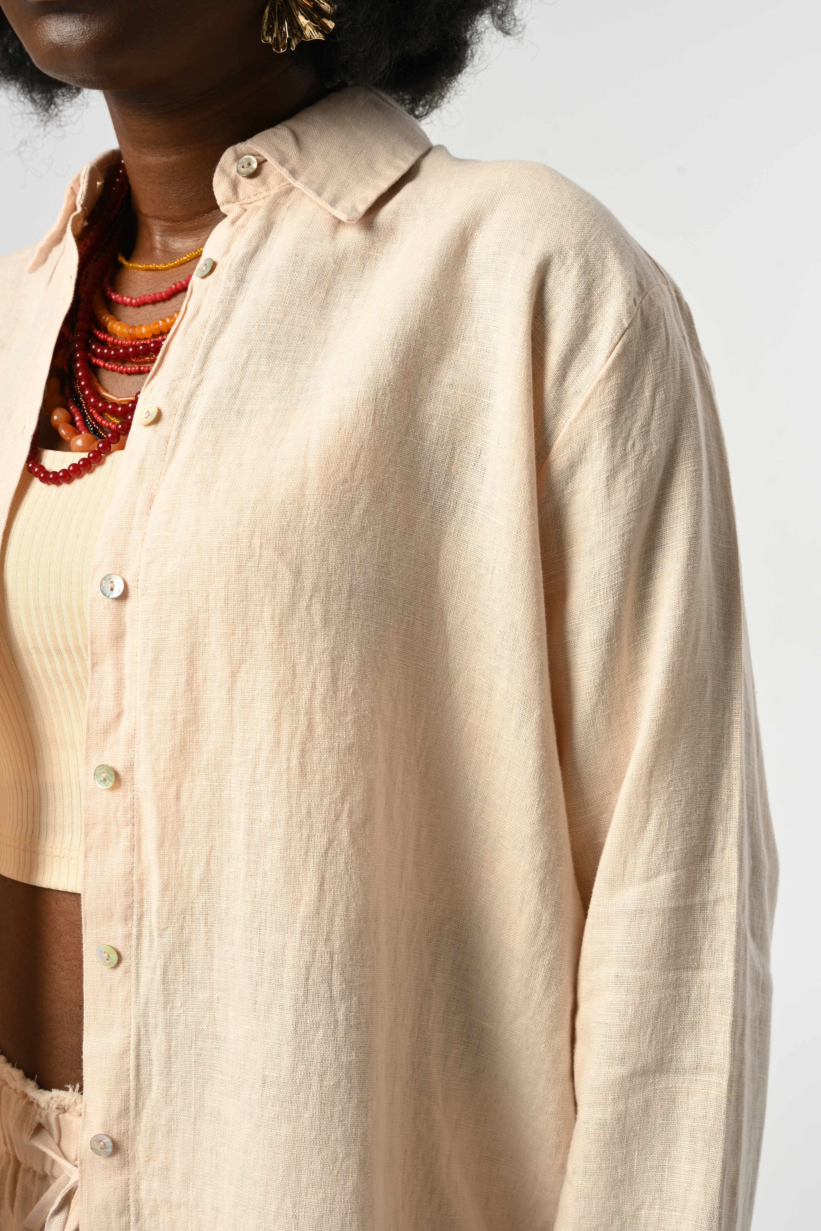 Toptan düz siyah %100 keten oversize kadın gömlek – yazlık rahat kesim model