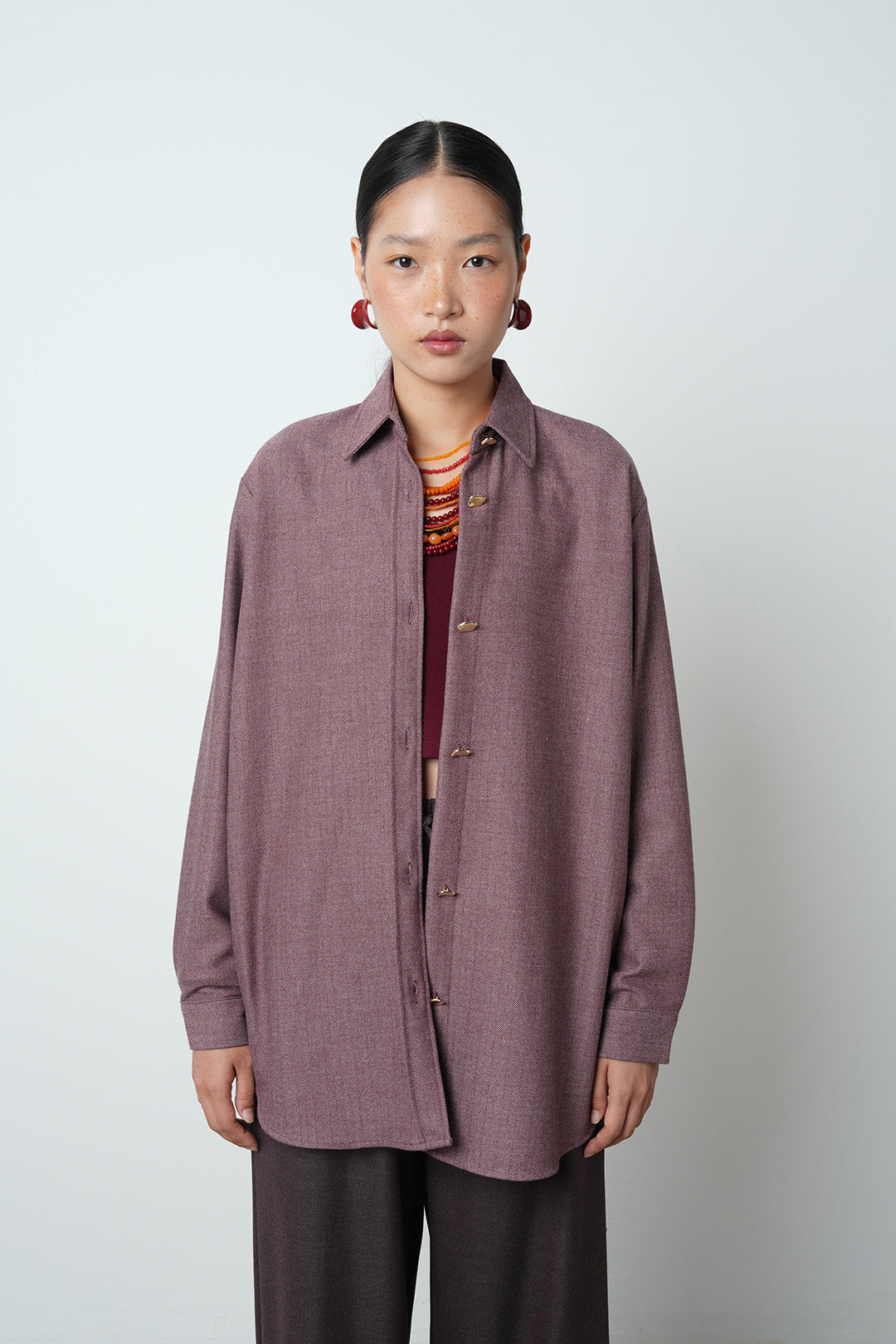 Altın düğme detaylı bordo oversize kadın gömlek, toptan satış