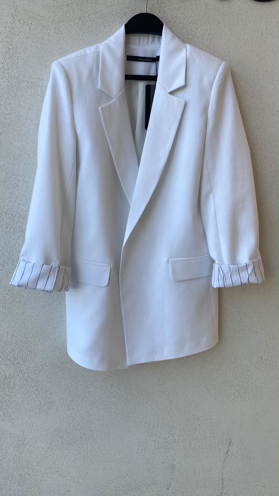 Butikler için toptan ekru pamuk keten blazer ceket modeli ve çizgili katlamalı kol detayı